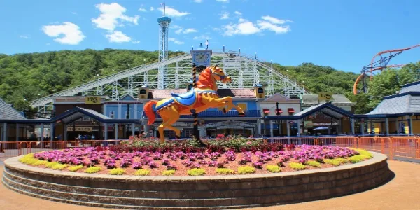 What Kinds of Categories Does Lake Compounce Offer? - Lake Compounce